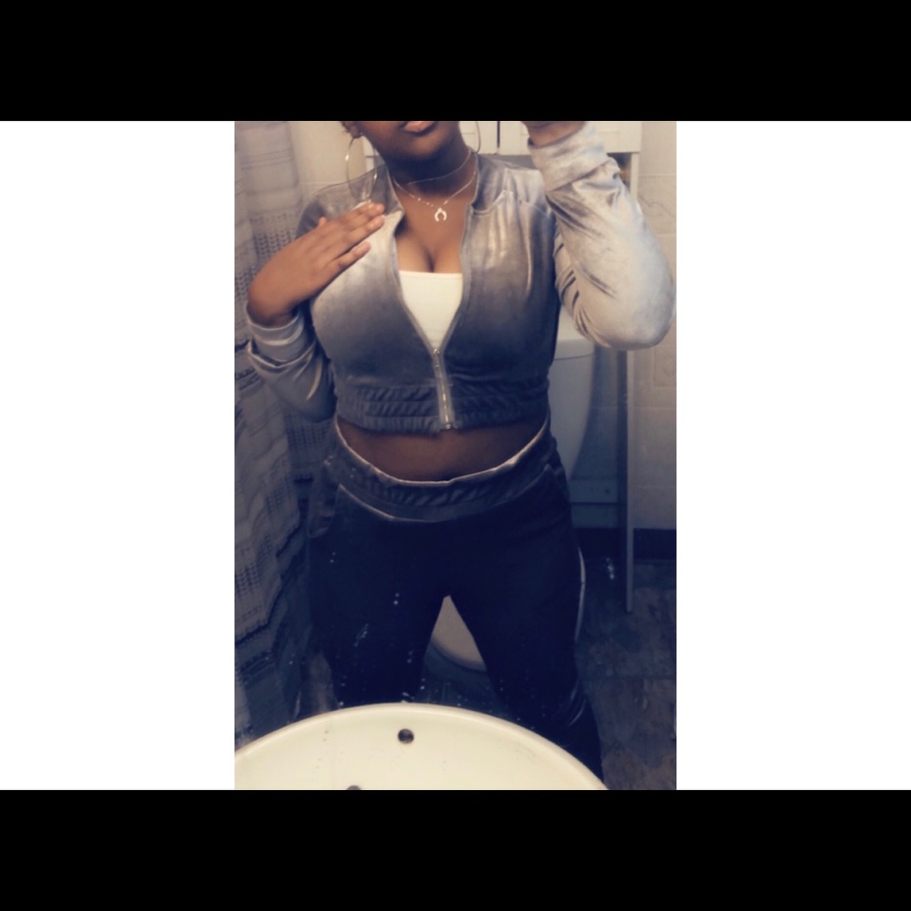 🎈Cute Grey Velvet Jogger Set 🎈